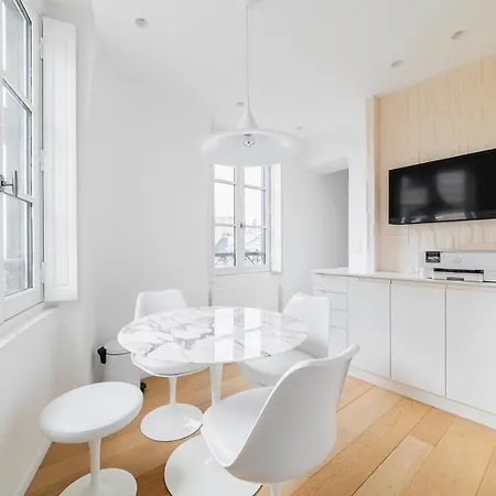 Duplex Au Calme Dans Le Quartier Latin Apartment Paris